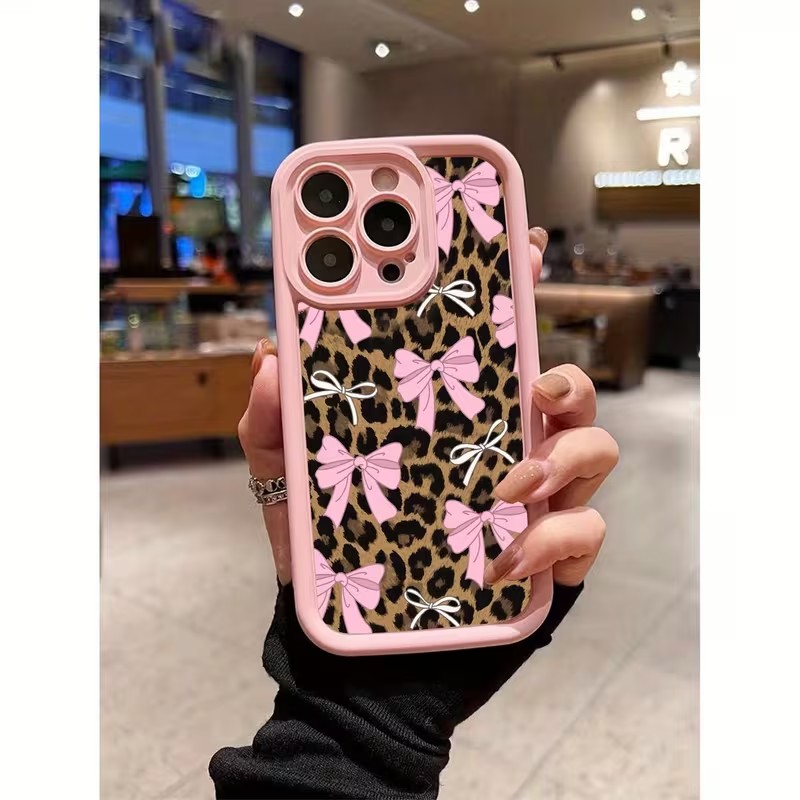 Apple Iphone 15 Pro Max - Leopar Desenli Fiyonklu Telefon Kılıfı iPhone
